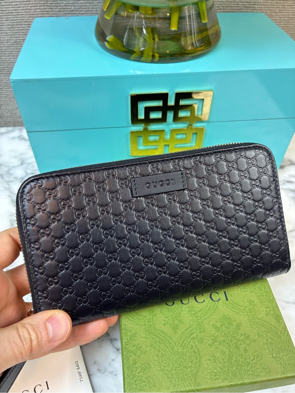 Gucci Black Nero Micro Guccissima GG Leather Zip Around Wallet - NWOT - Picture 3 of 12
